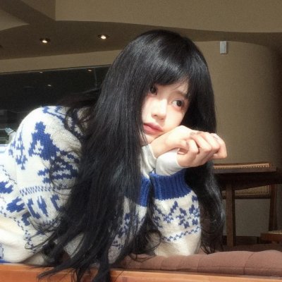 热裤荡女